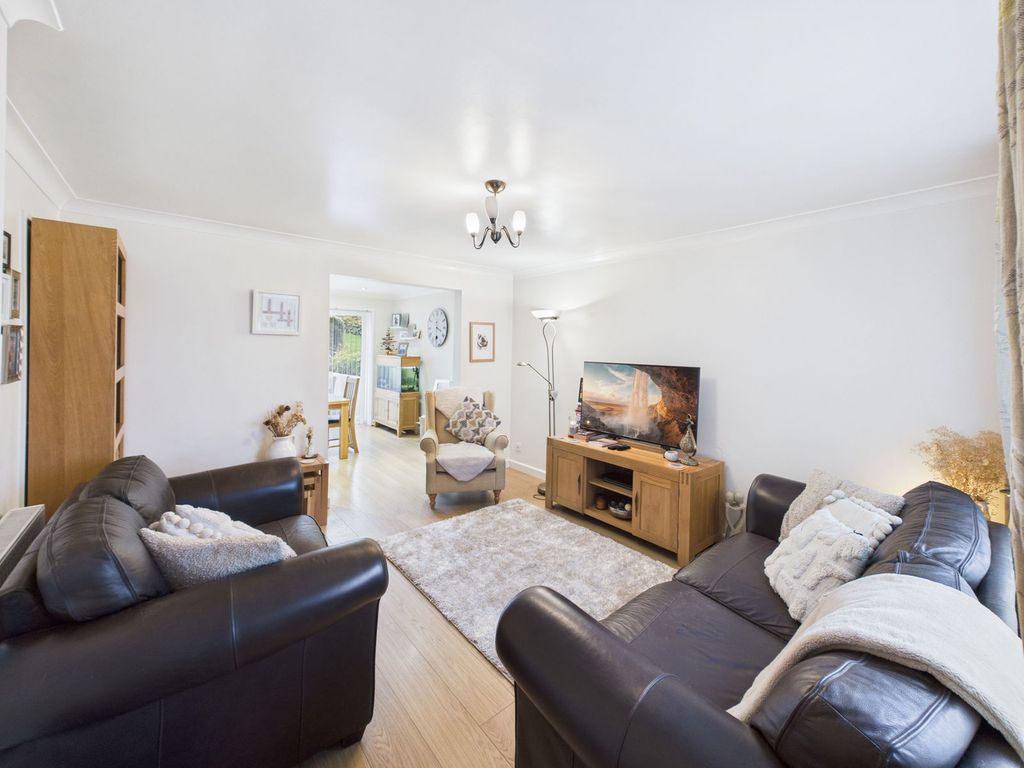 Property photo 2 of 30