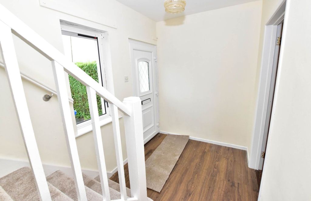 Property photo 2 of 22