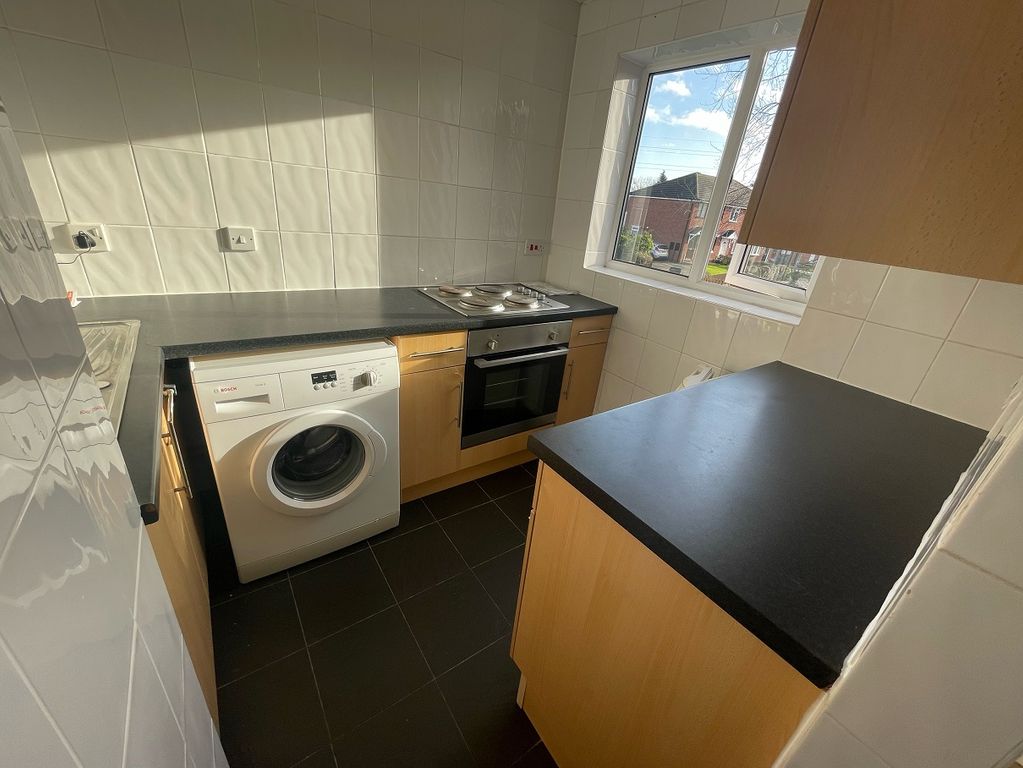 Property photo 2 of 5 Kitchen