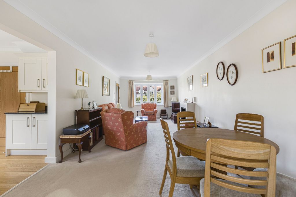 Property photo 2 of 20 Living/Dining Room
