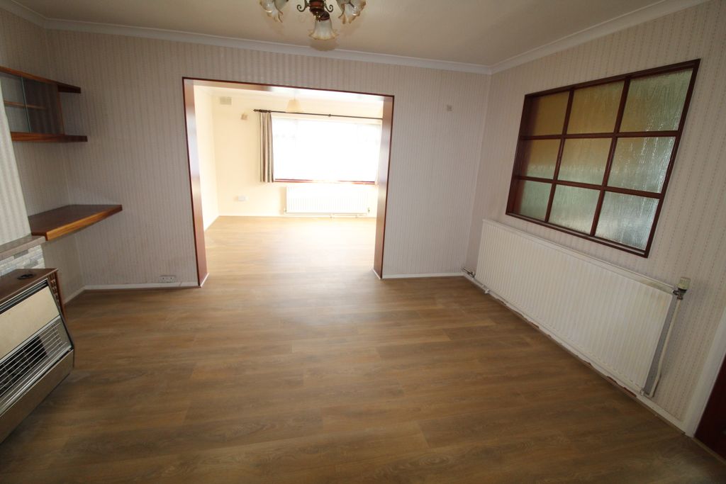 Property photo 2 of 29