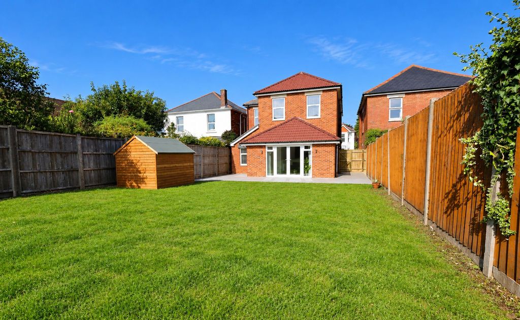 Property photo 2 of 18
