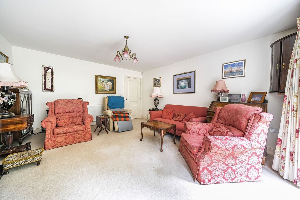 Property photo 3 of 29