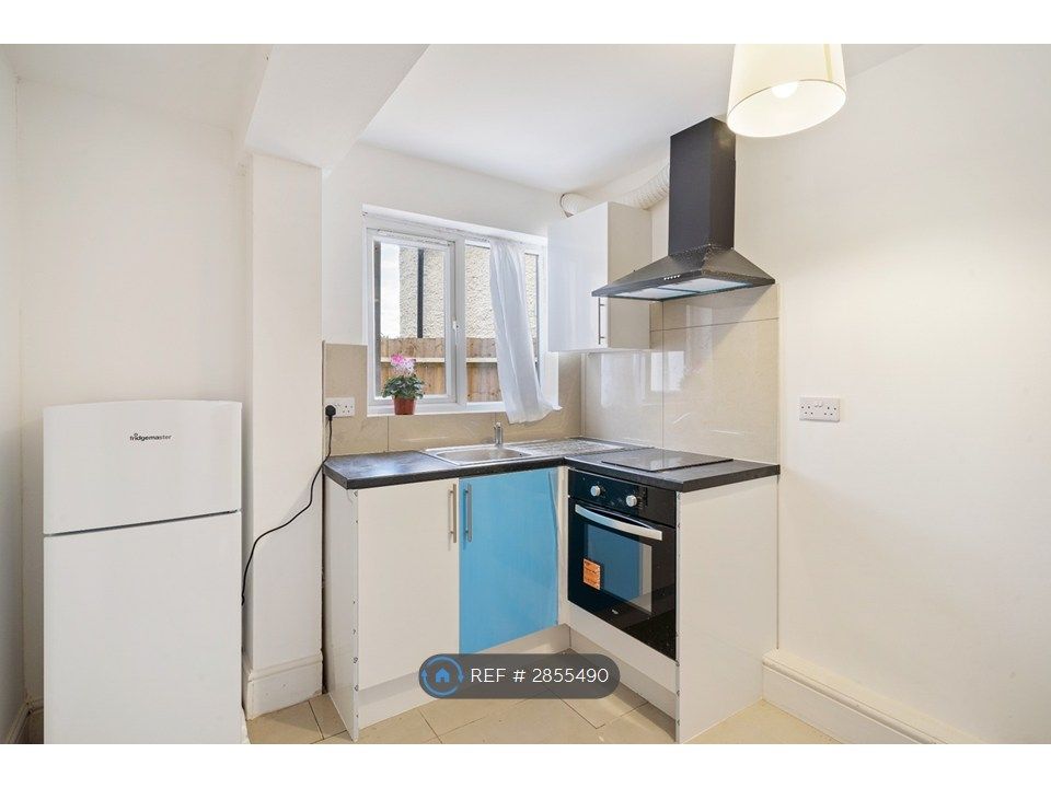 Property photo 3 of 3