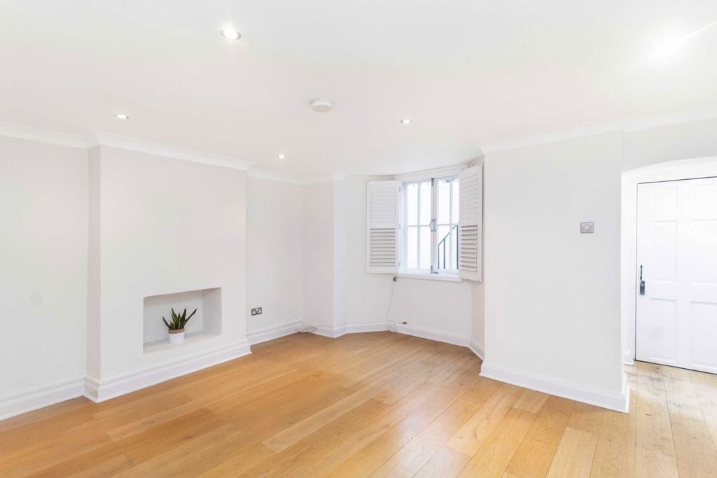Property photo 2 of 4