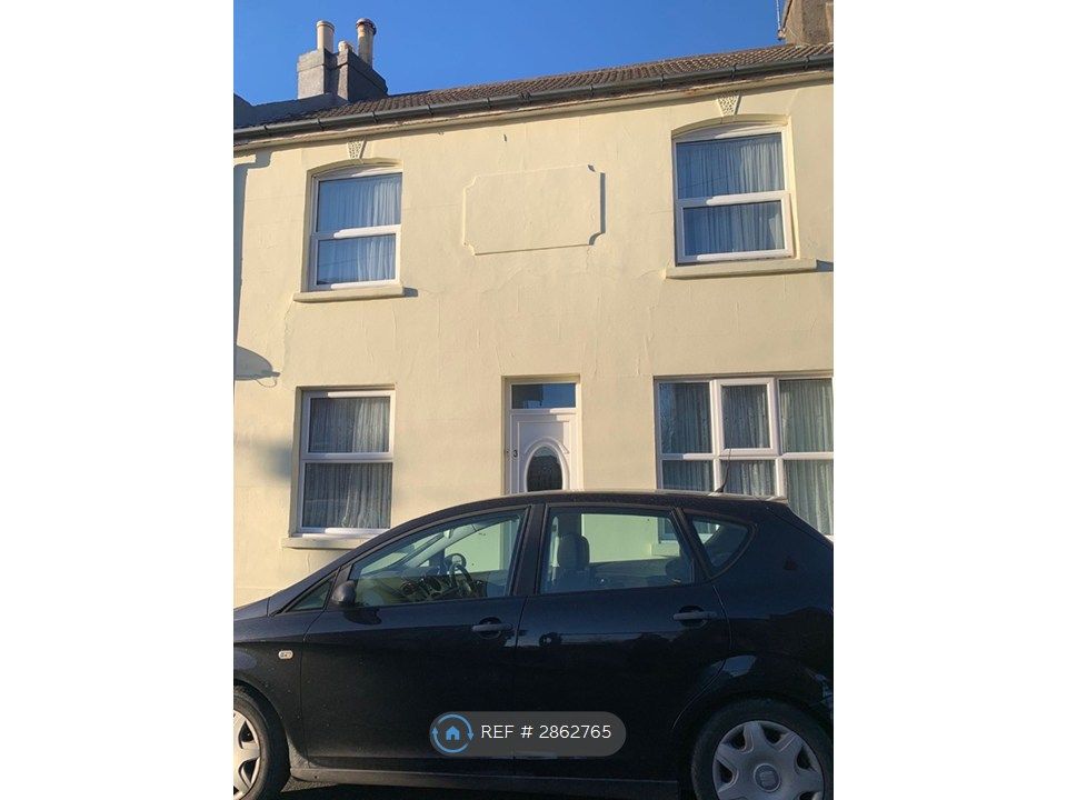 Property photo 2 of 24