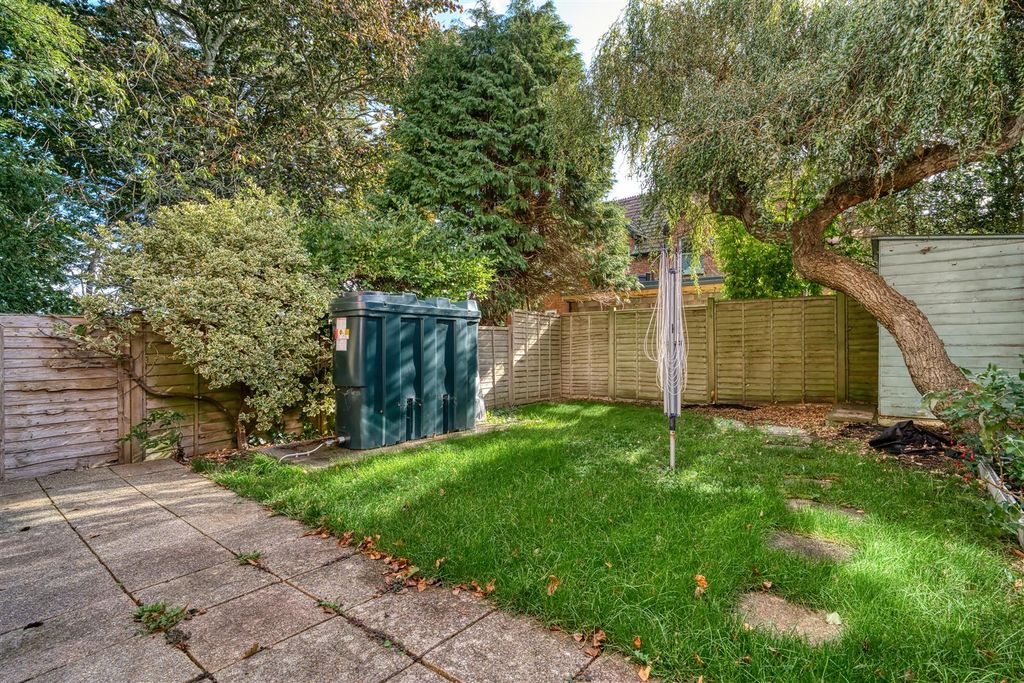 Property photo 2 of 12