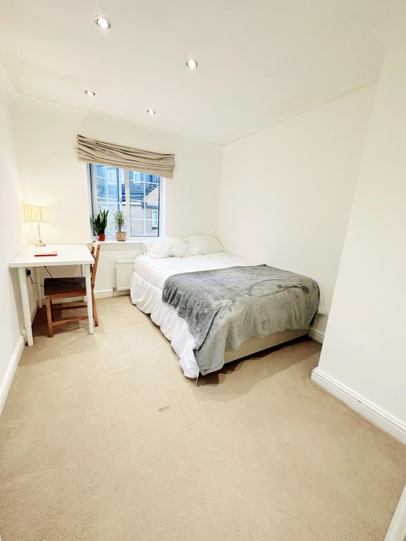 Property photo 1 of 4