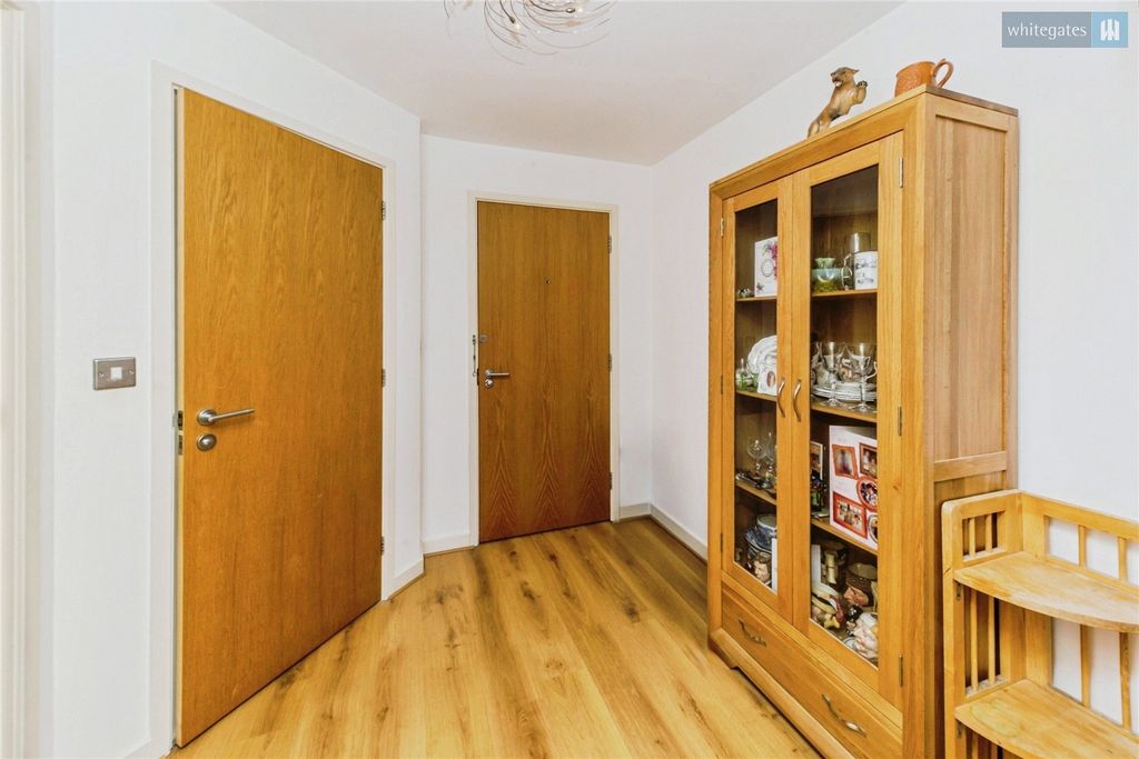 Property photo 2 of 17 Picture No. 07