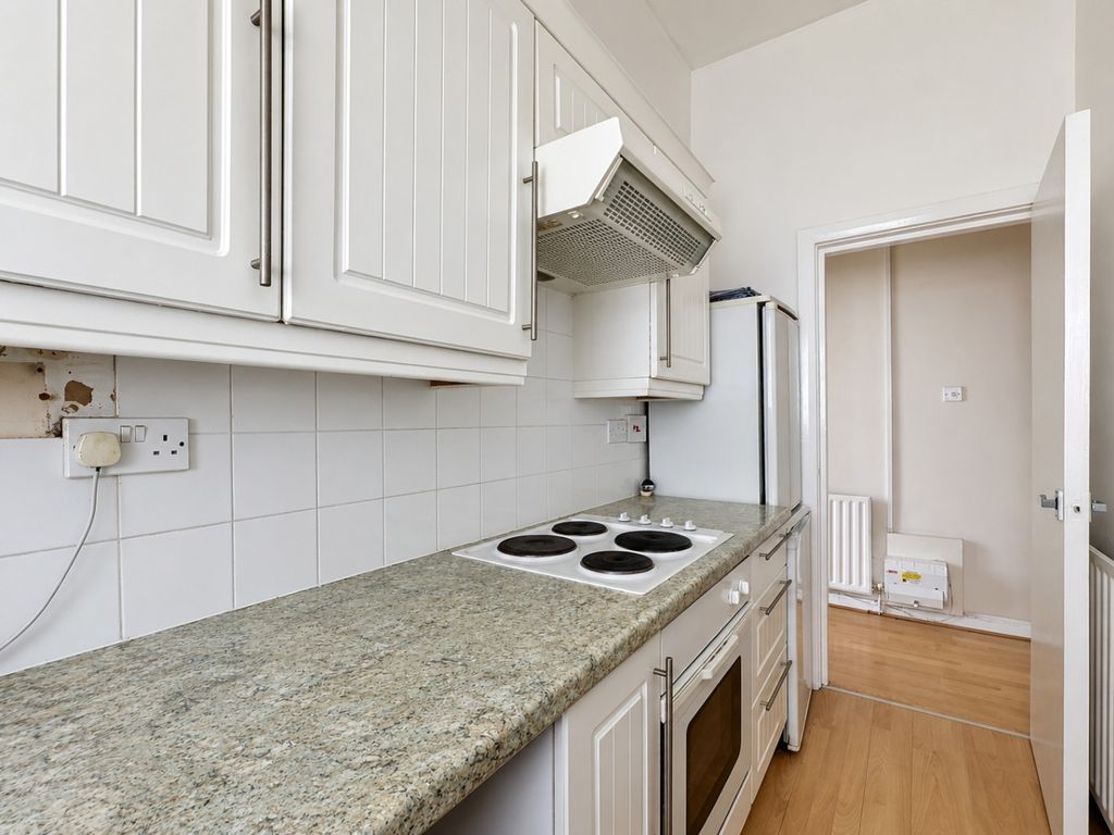 Property photo 3 of 14 5168994
