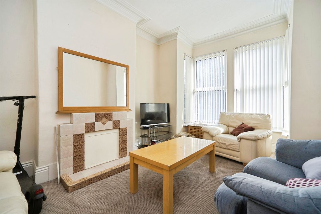 Property photo 2 of 13