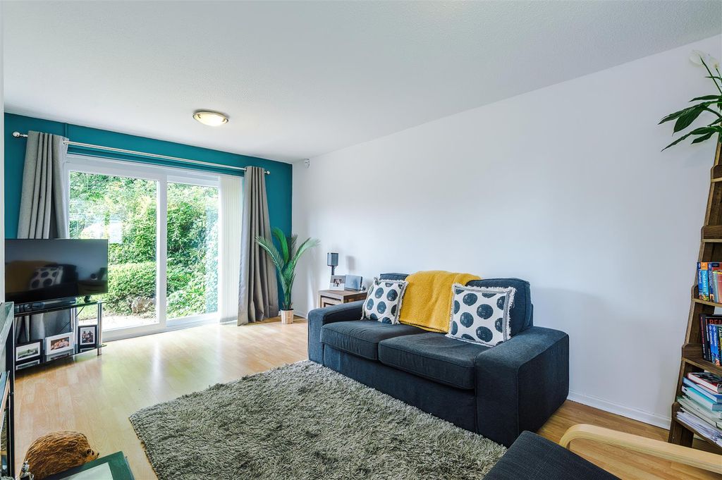 Property photo 2 of 12 Oldroad-19.Jpg
