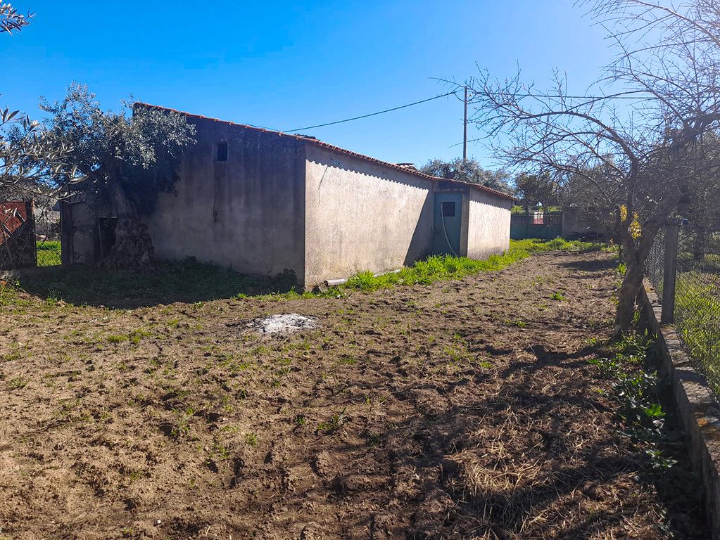 Property photo 3 of 6