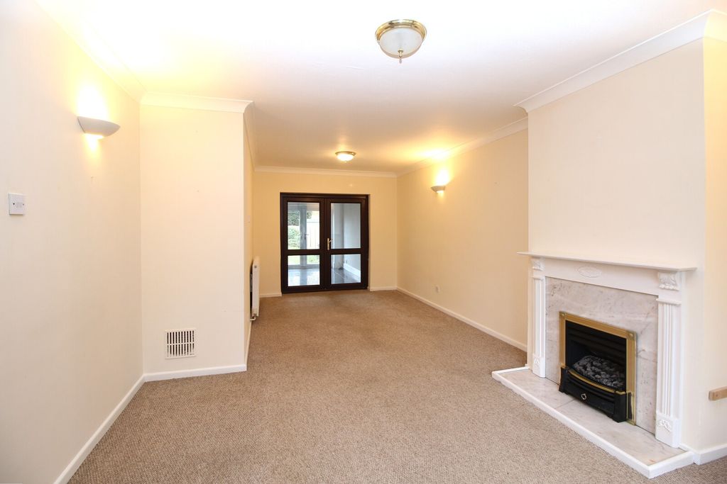 Property photo 2 of 13 Lounge View 1