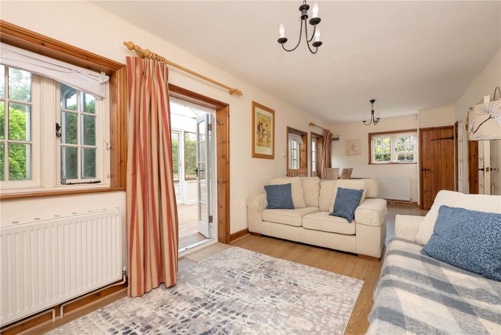 Property photo 2 of 21 Picture No. 05