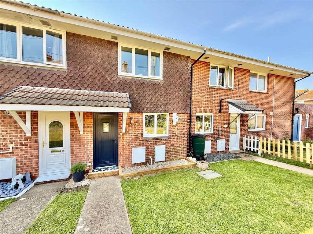 Property photo 1 of 11 Front