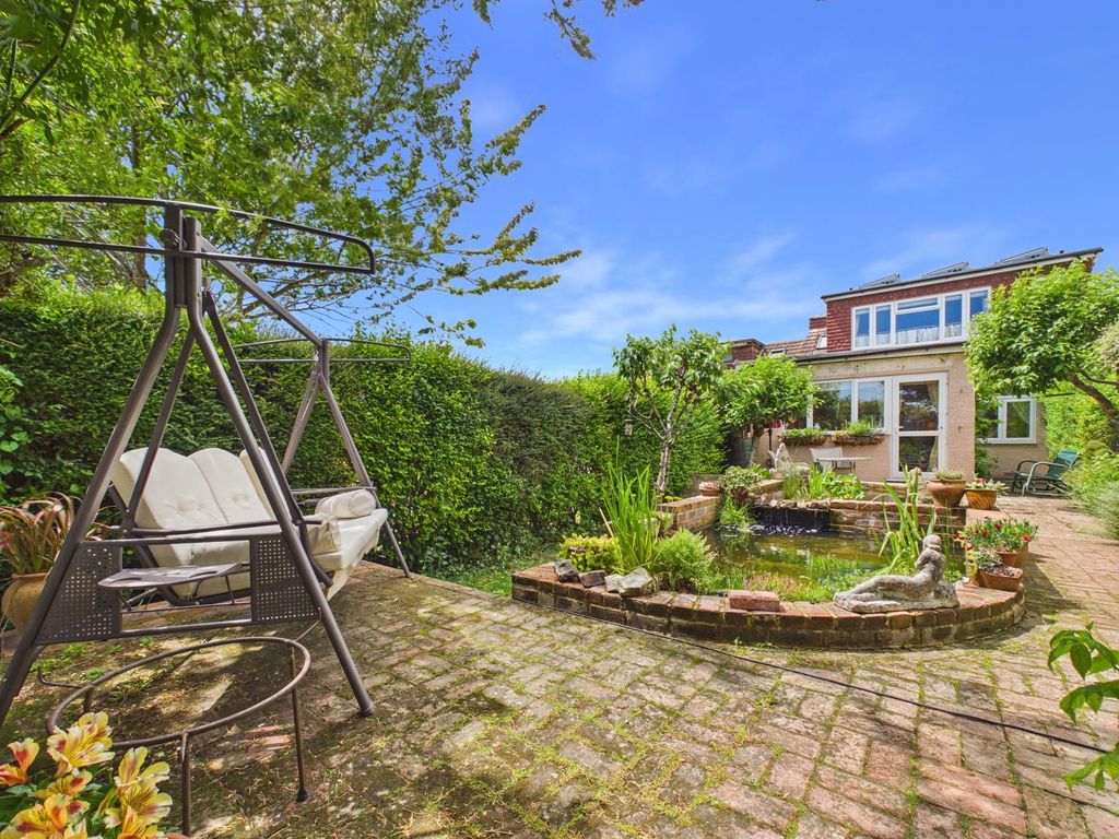 Property photo 1 of 25
