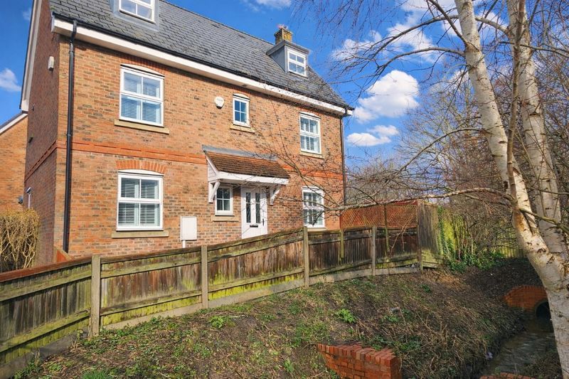 Property photo 1 of 29 Photo 23