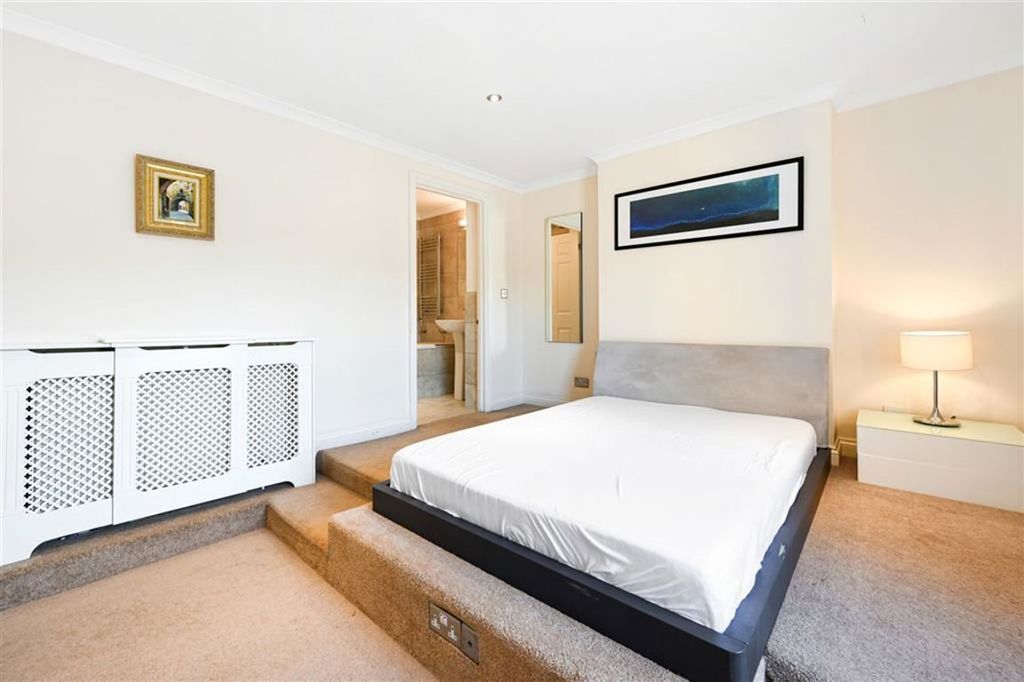 Property photo 3 of 6