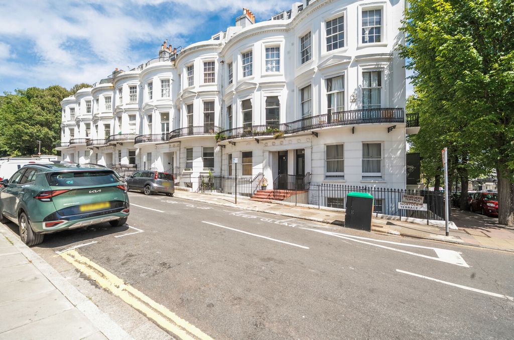 Property photo 1 of 21 1483494-2-6A42887...