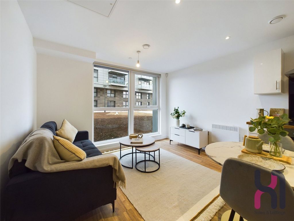 Property photo 1 of 6