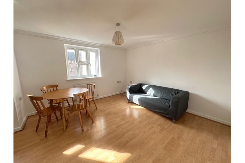 Property photo 3 of 8