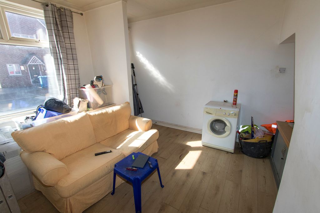 Property photo 3 of 22