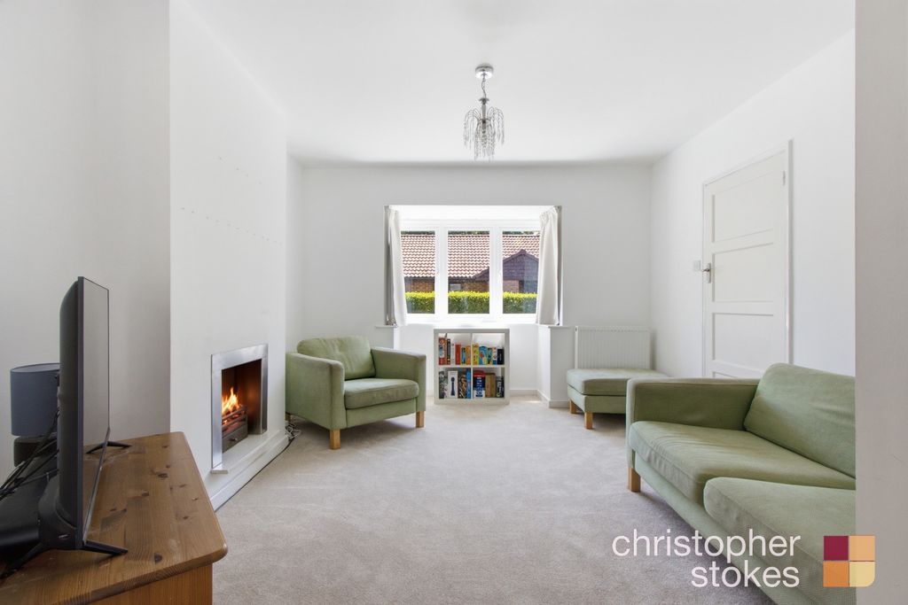 Property photo 2 of 18 5234245