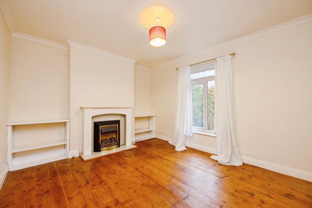 Property photo 3 of 20 Pbox-Img.Jpg