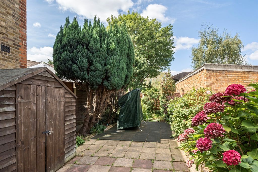 Property photo 2 of 12