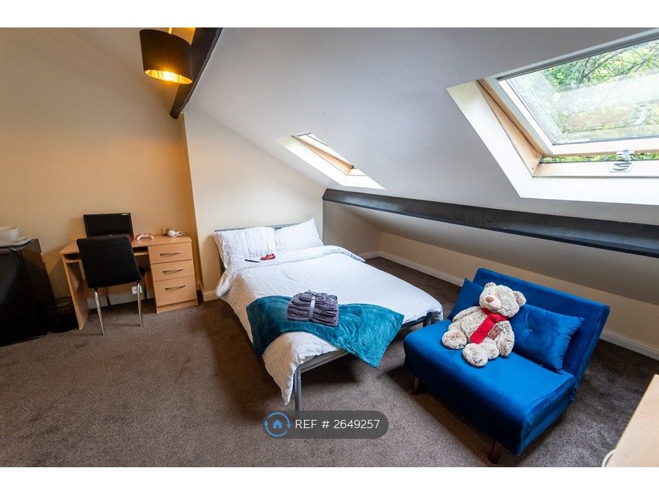 Property photo 2 of 8