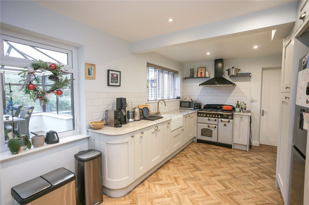 Property photo 3 of 20 Picture No. 10