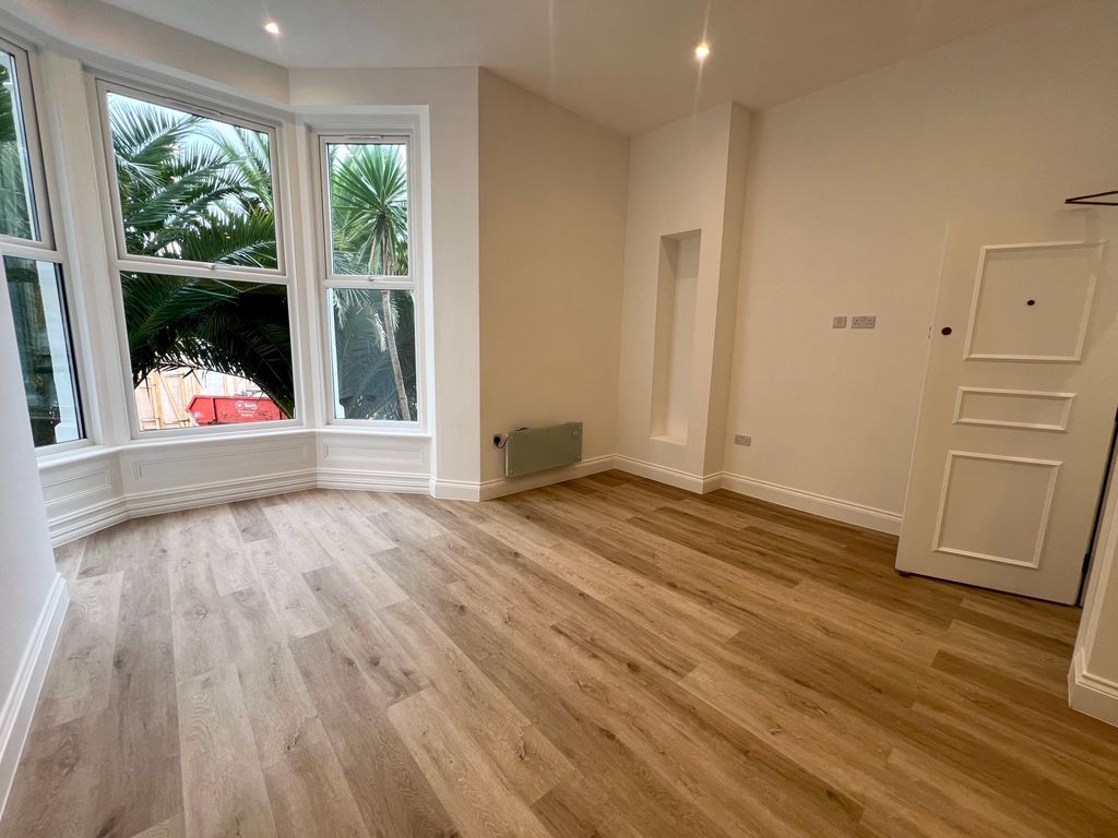 Property photo 2 of 6 Living Room