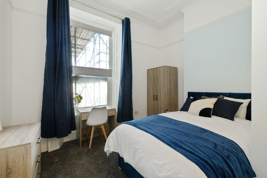 Property photo 2 of 8 0019