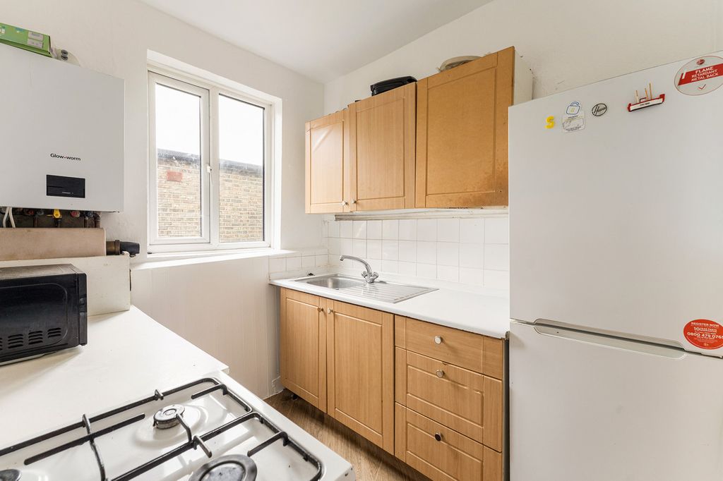 Property photo 2 of 11