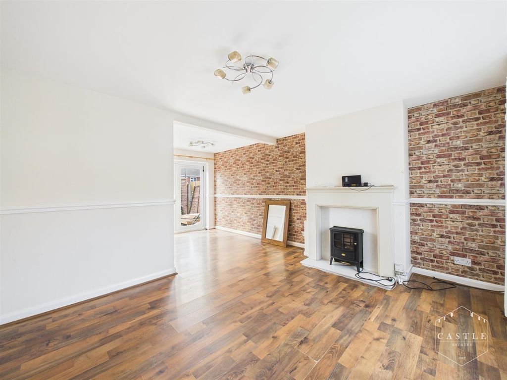 Property photo 3 of 16 Lounge/Dining Room