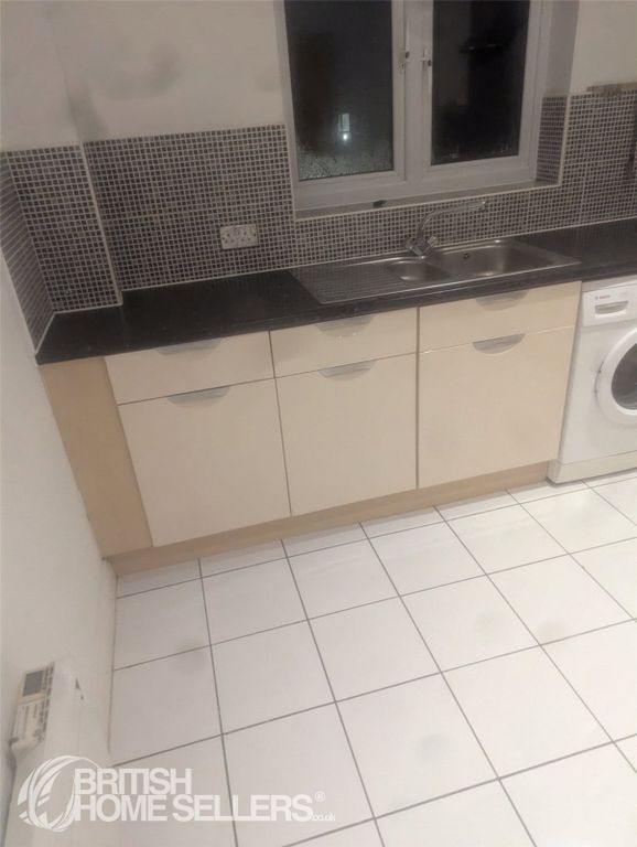 Property photo 2 of 9 Picture No. 09