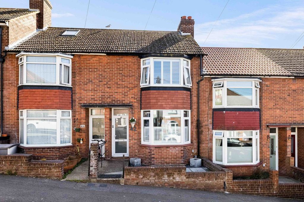 Property photo 1 of 14