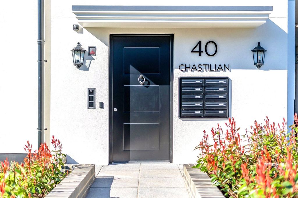 Property photo 3 of 24 Picture No. 32