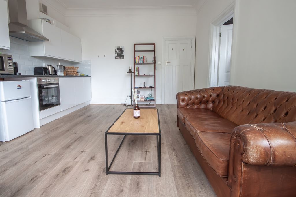 Property photo 2 of 5 Photo 2