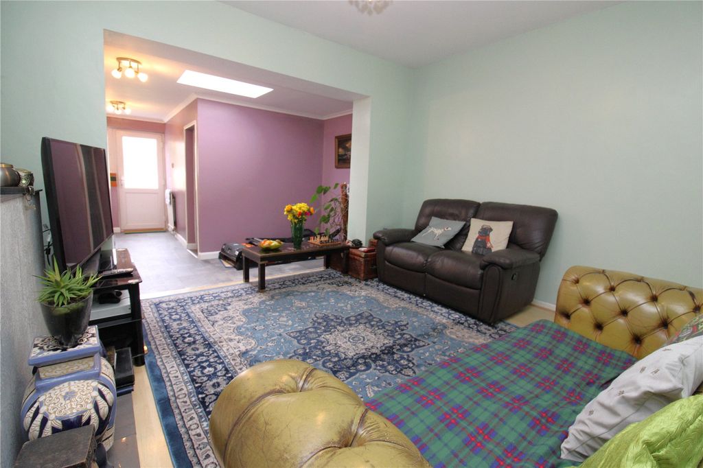 Property photo 2 of 20 Picture No. 18