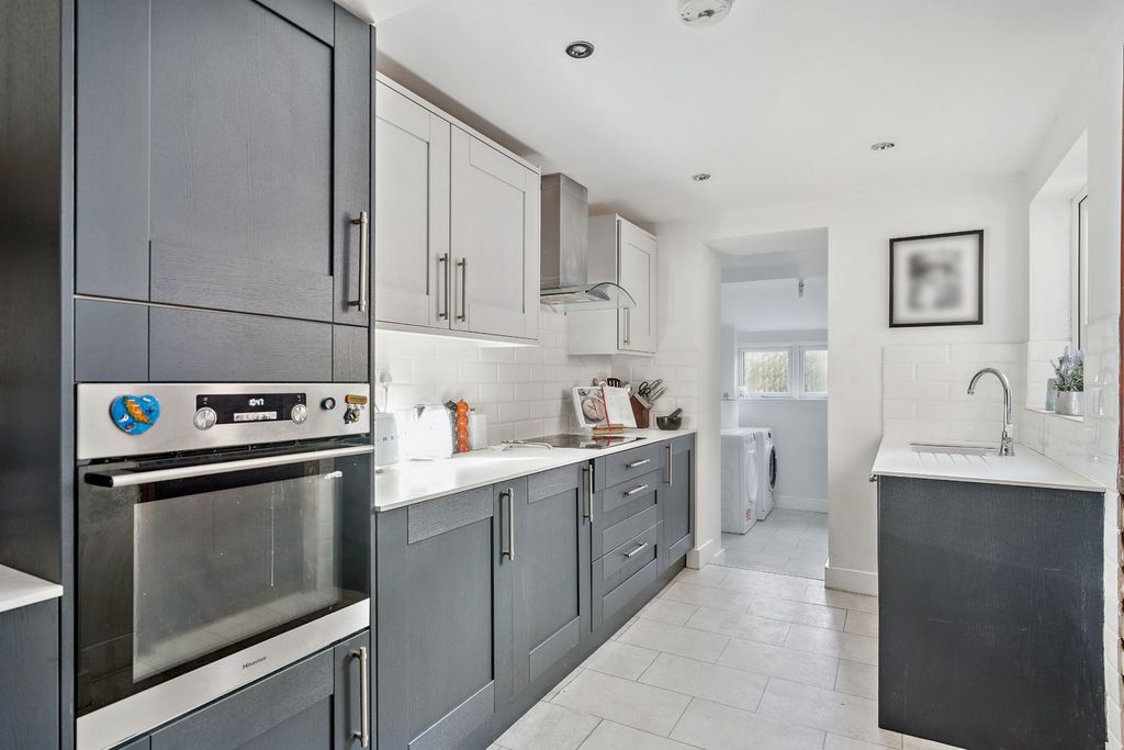 Property photo 2 of 22