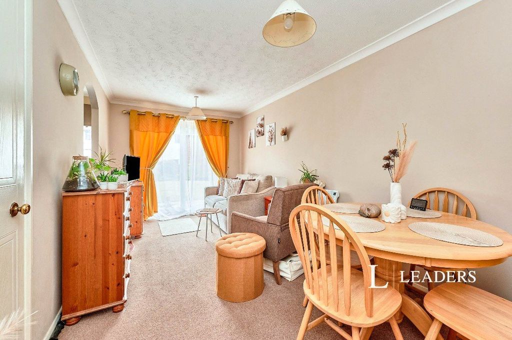 Property photo 2 of 11 Picture No. 50