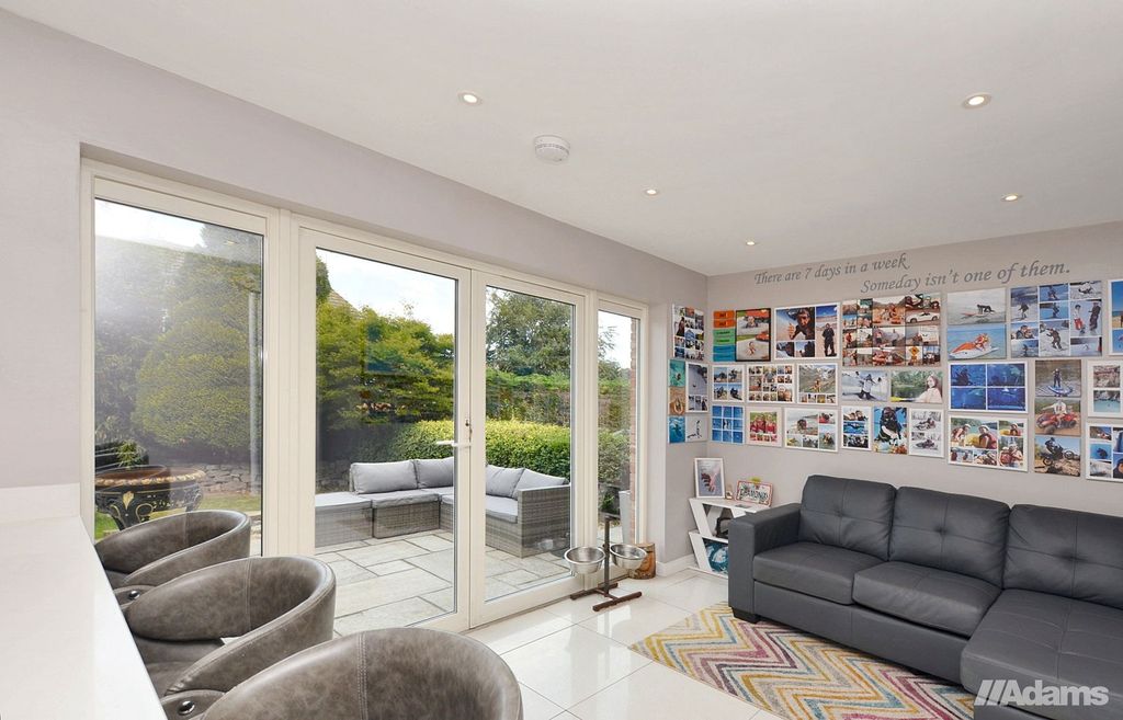 Property photo 3 of 38