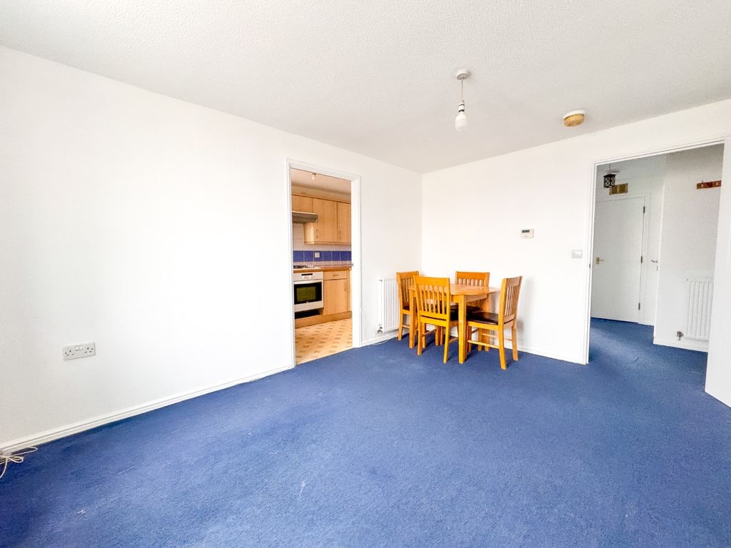 Property photo 3 of 10 4289104