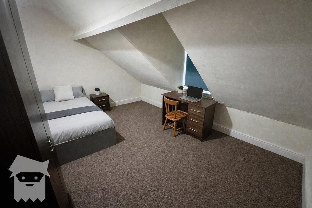 Property photo 1 of 11 0E90279A-507B-4B0E-B81B-8Bb72Adac18d.Png