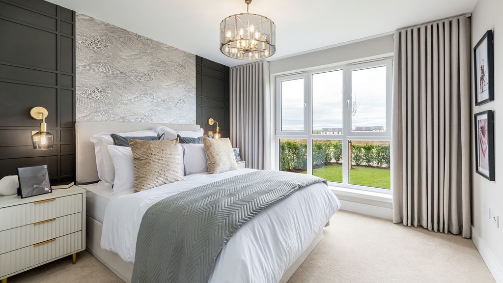 Additional image 7 of 3 bed flat for sale"Dean Apartment – 3 Bed – Second Floor" at Turnhouse Road, Edinburgh EH12 0Ed,