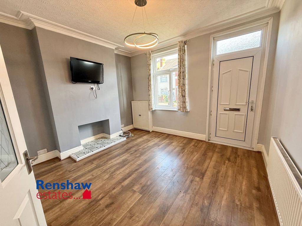 Property photo 1 of 12 L