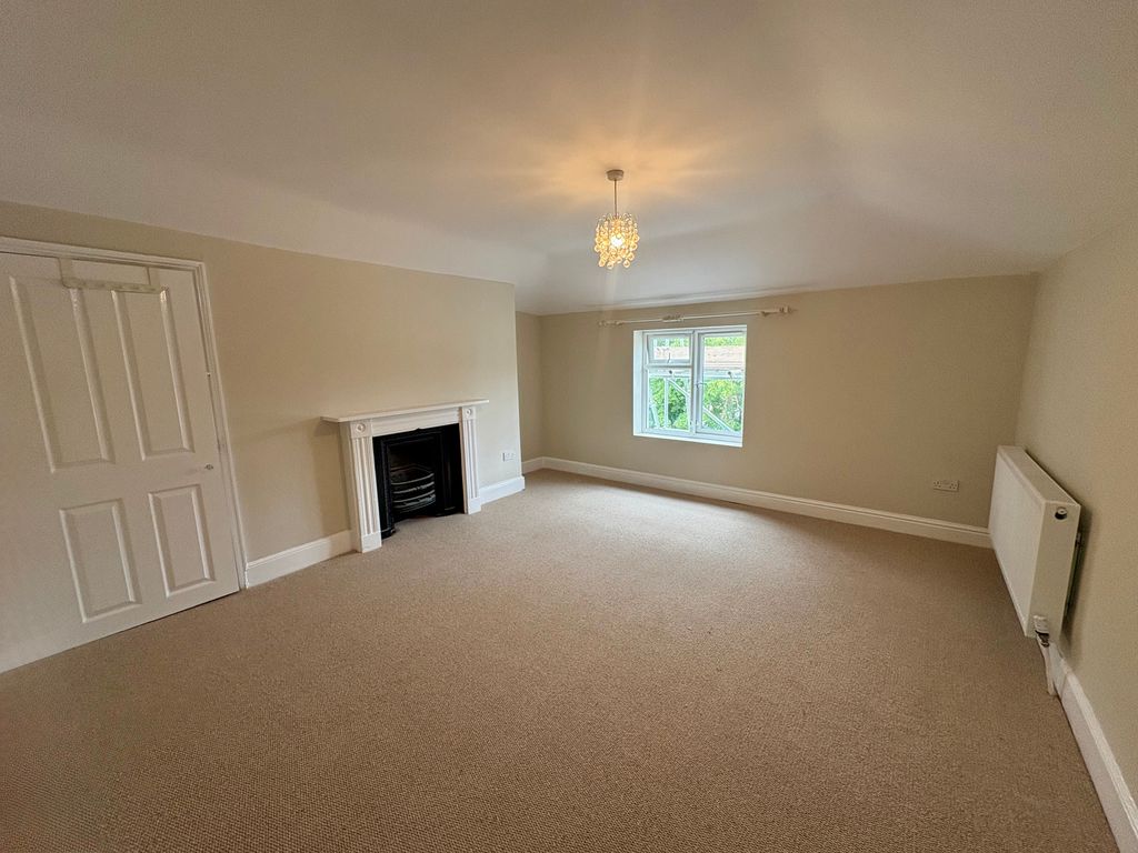 Property photo 3 of 8 Img_5817