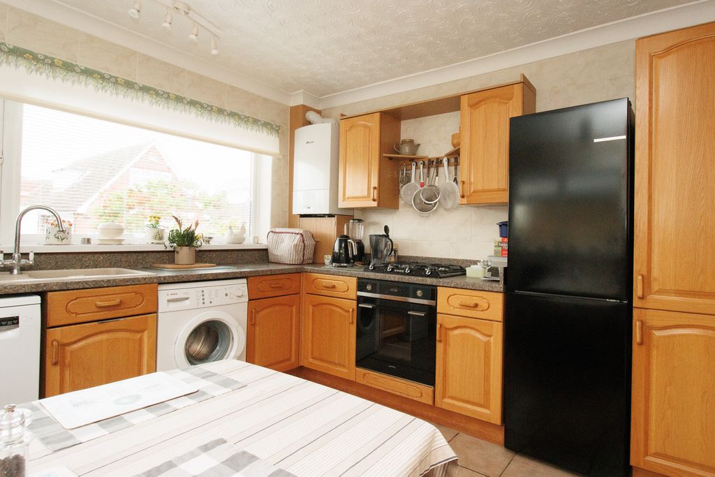 Property photo 3 of 16